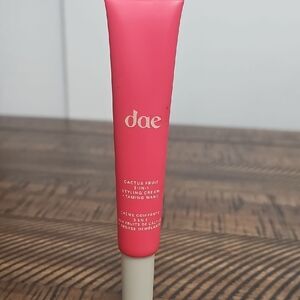 NEWDae‎ Cactus Fruit 3-in-1 Styling Cream +Taming Wand-New NEVER USED